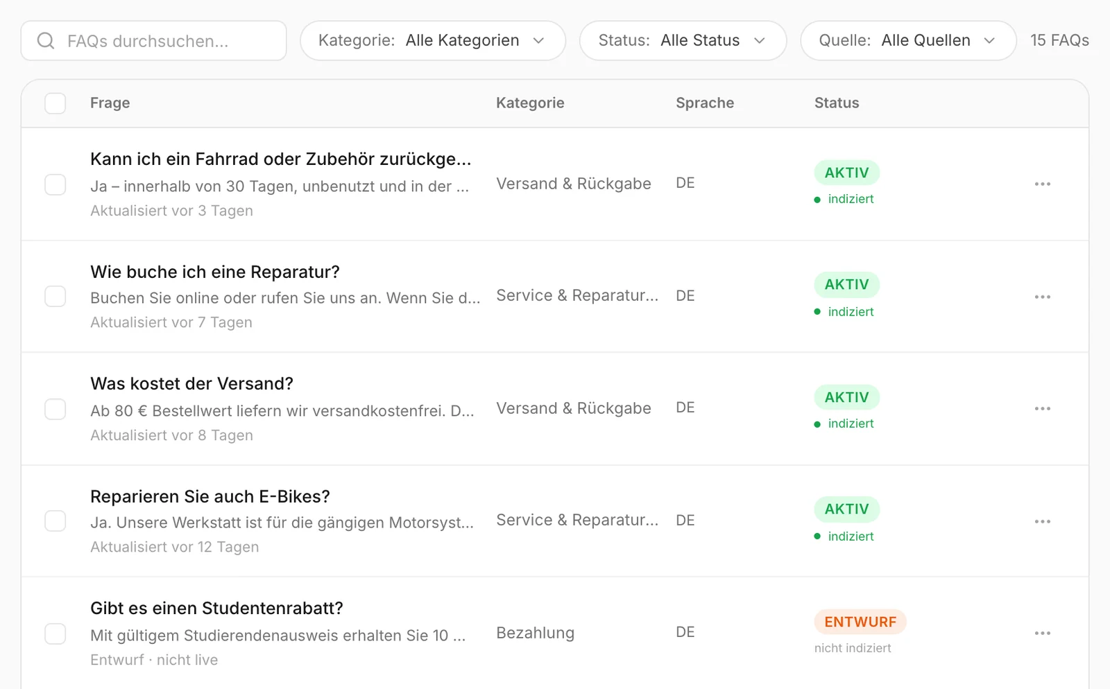 Die FAQ-Liste: Status-Badges mit der Indizierungszeile darunter