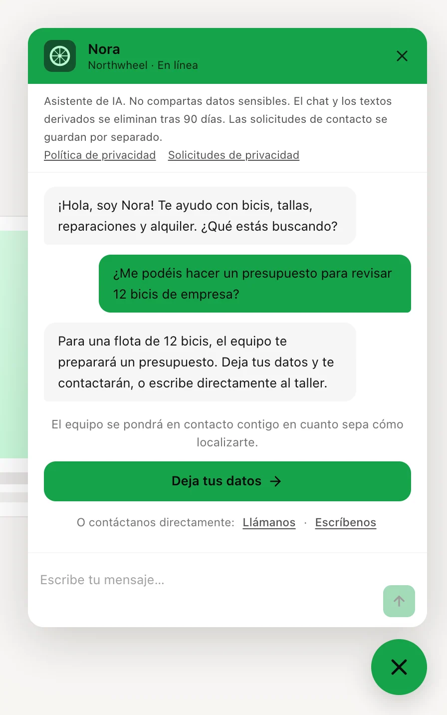 Una respuesta que hace un traspaso, con el botón de contacto y los contactos directos debajo