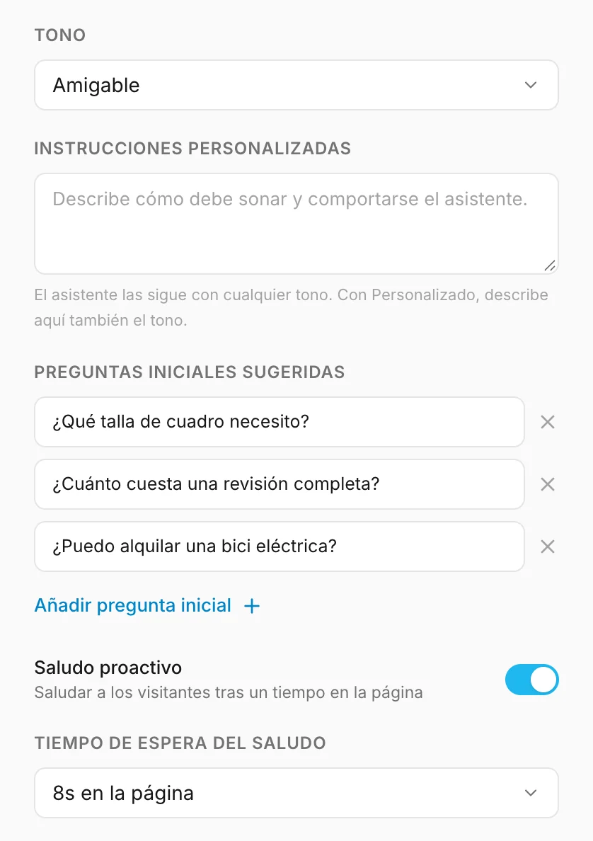 Tono, preguntas iniciales sugeridas y saludo proactivo