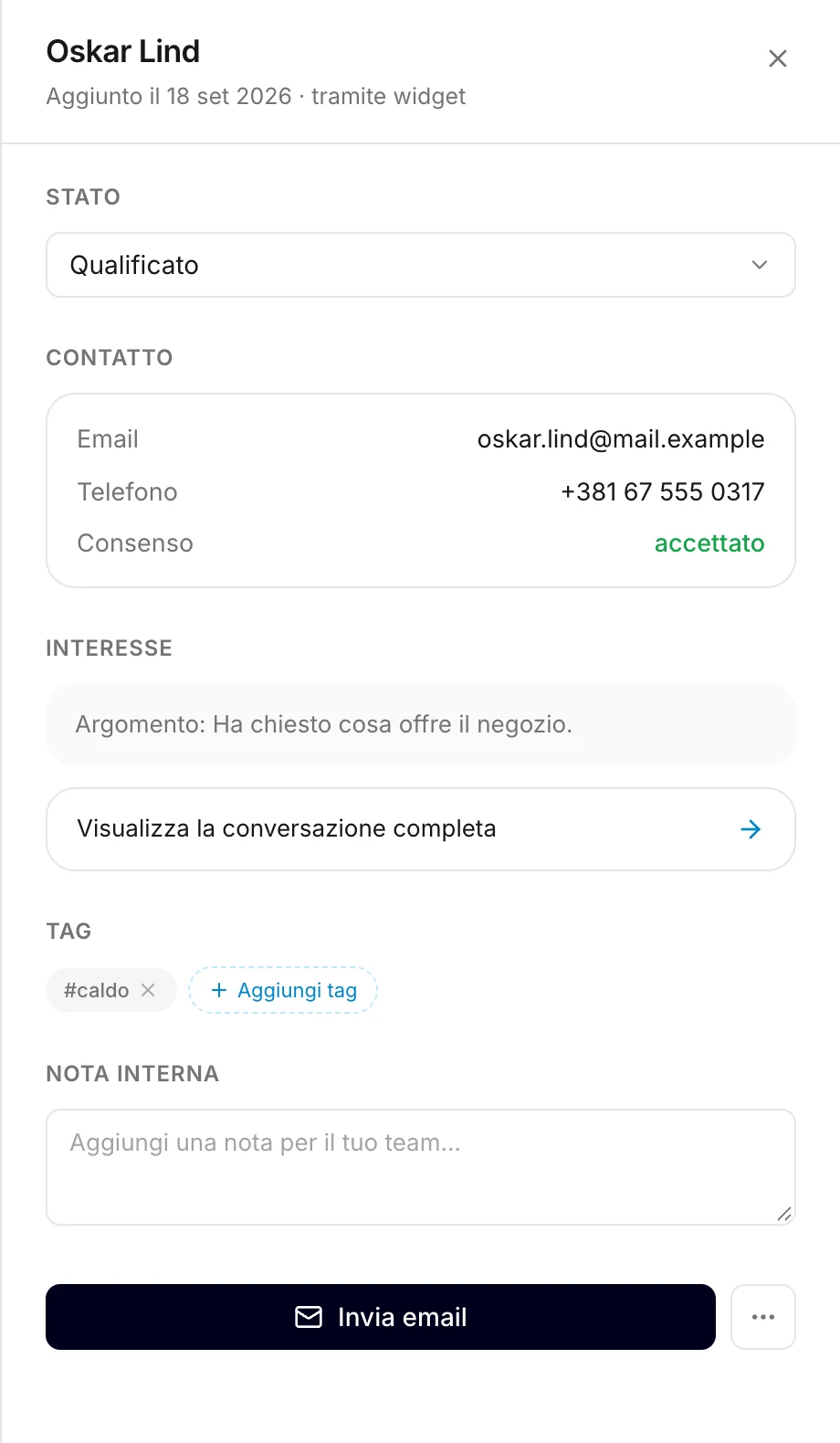 Un lead aperto: stato, dati di contatto, cosa ha chiesto, tag e una nota interna