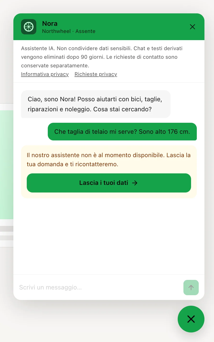 La chat in pausa: l'avviso di non disponibilità con il pulsante di contatto